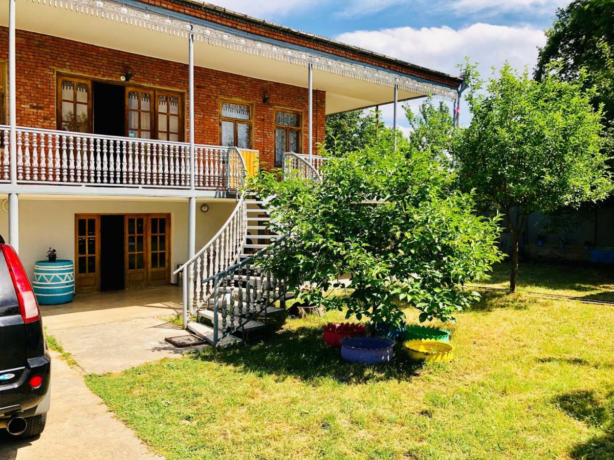 Guesthouse Zedafoni Zestafoni Exterior foto
